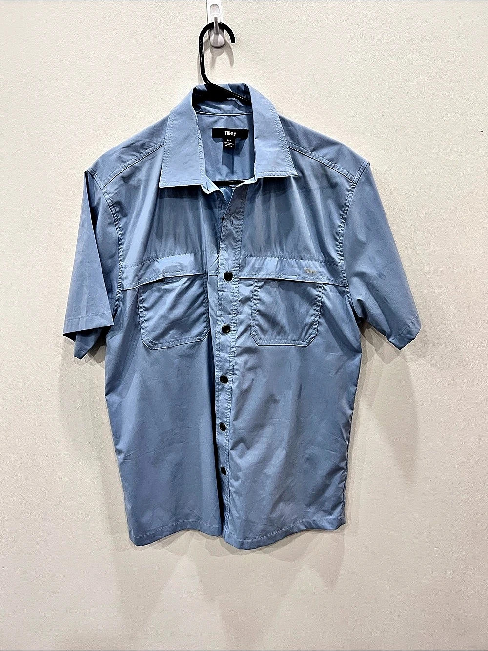 Tilley Men’s Small Light Blue Short Sleeve Travel Fishing Utility Shirt